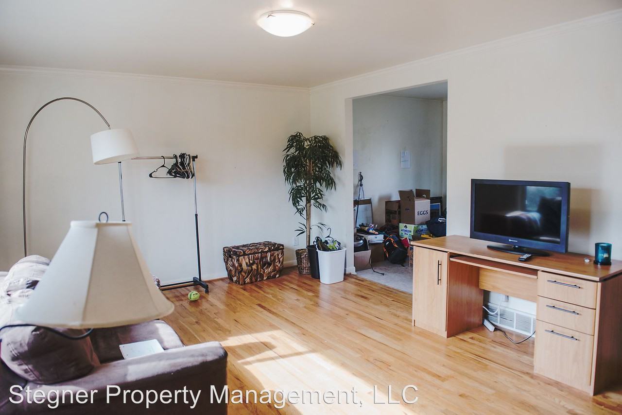 304 Ruth St. - Photo 3 of 9