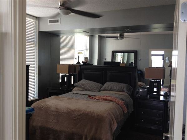 Riverside on the James Condo - Photo 3 of 4