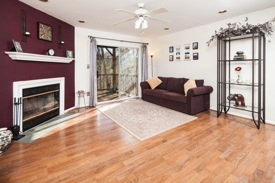 Beautiful Townhouse - 2 Bedroom Suites - Photo 2 of 4