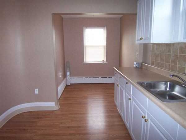 Small Bachelor Apartment Apartments Woodbridge Avenue, Edison, NJ