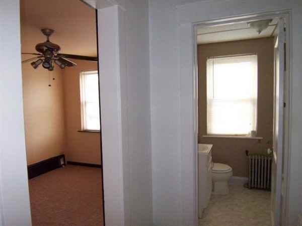 Small Bachelor Apartment Apartments Woodbridge Avenue, Edison, NJ