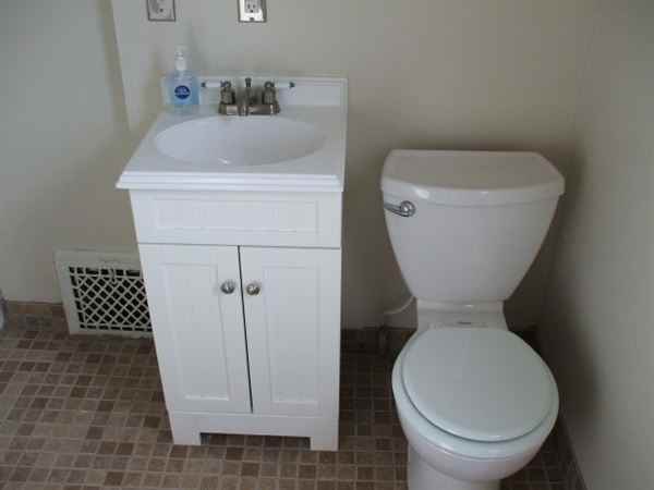 1040 Talbot Ave - Photo 2 of 4