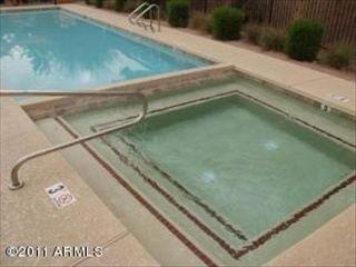 ***FURNISHED PRIVATE room at 3 mins walk to ASU,Lightrail with Pool! - Photo 2 of 4