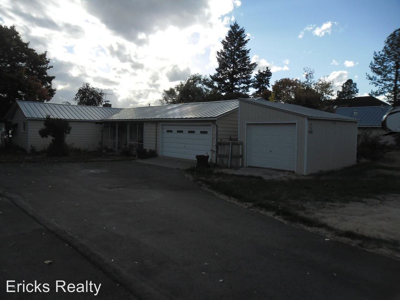 40197 Sunset Dr - Photo 3 of 15