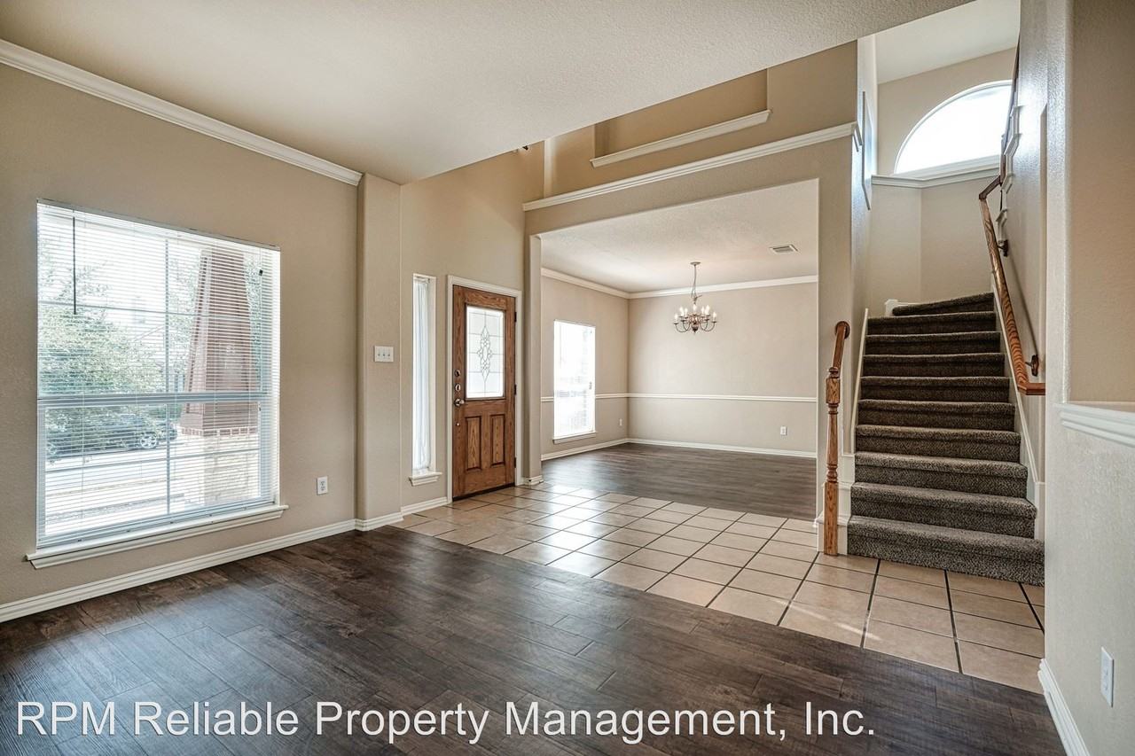 3601 Longhorn Trail - Photo 3 of 20