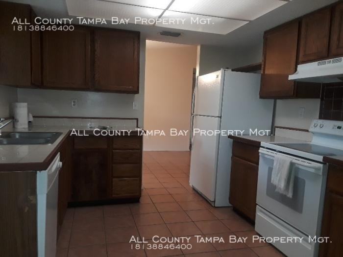 10329 Maverick St - Photo 3 of 13