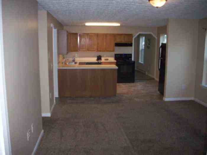 260 West Taylor St - Photo 3 of 11