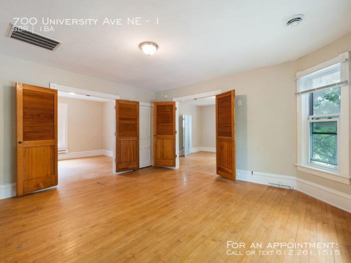 700 University Ave NE - Photo 3 of 25