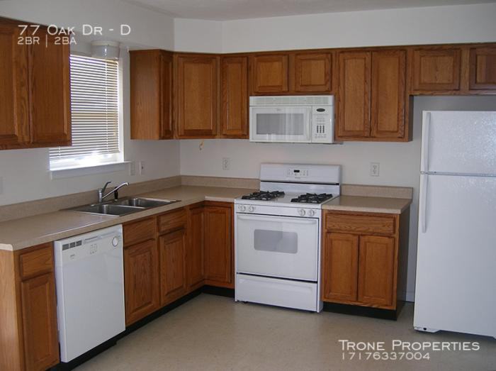 77 Oak Dr - Photo 2 of 5