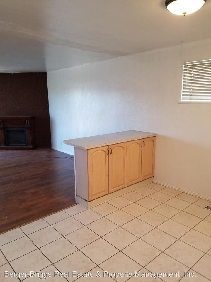 11513 Bellamah Ave Ne - Photo 3 of 14