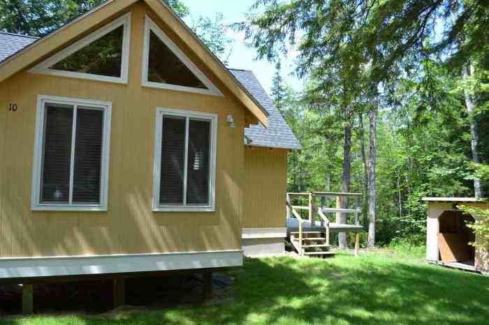 10 J Street - Photo 2 of 23