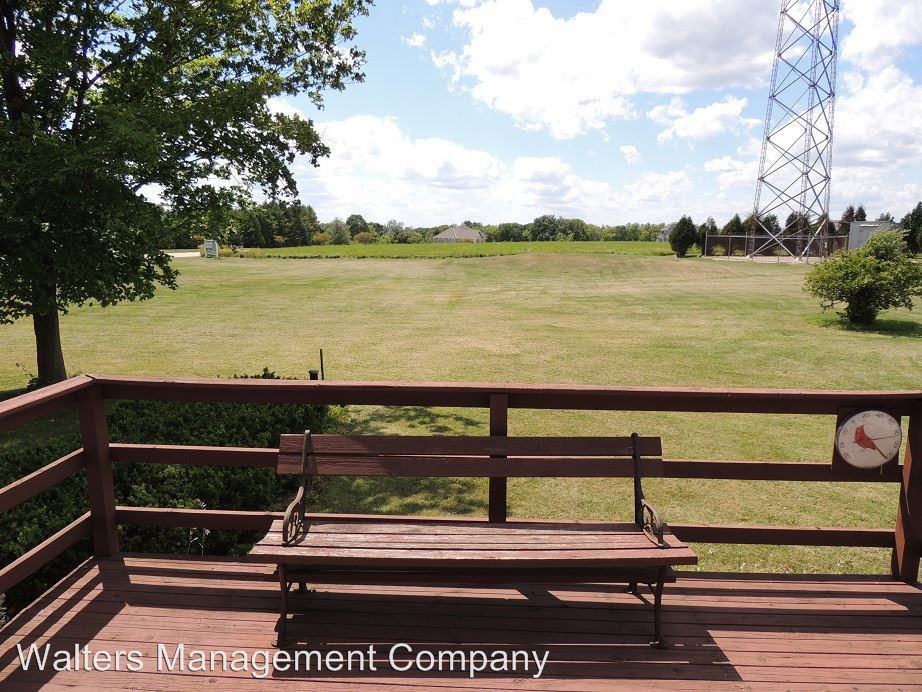 W260N6011 W260 N6011 Mary Hill Road - Photo 3 of 16