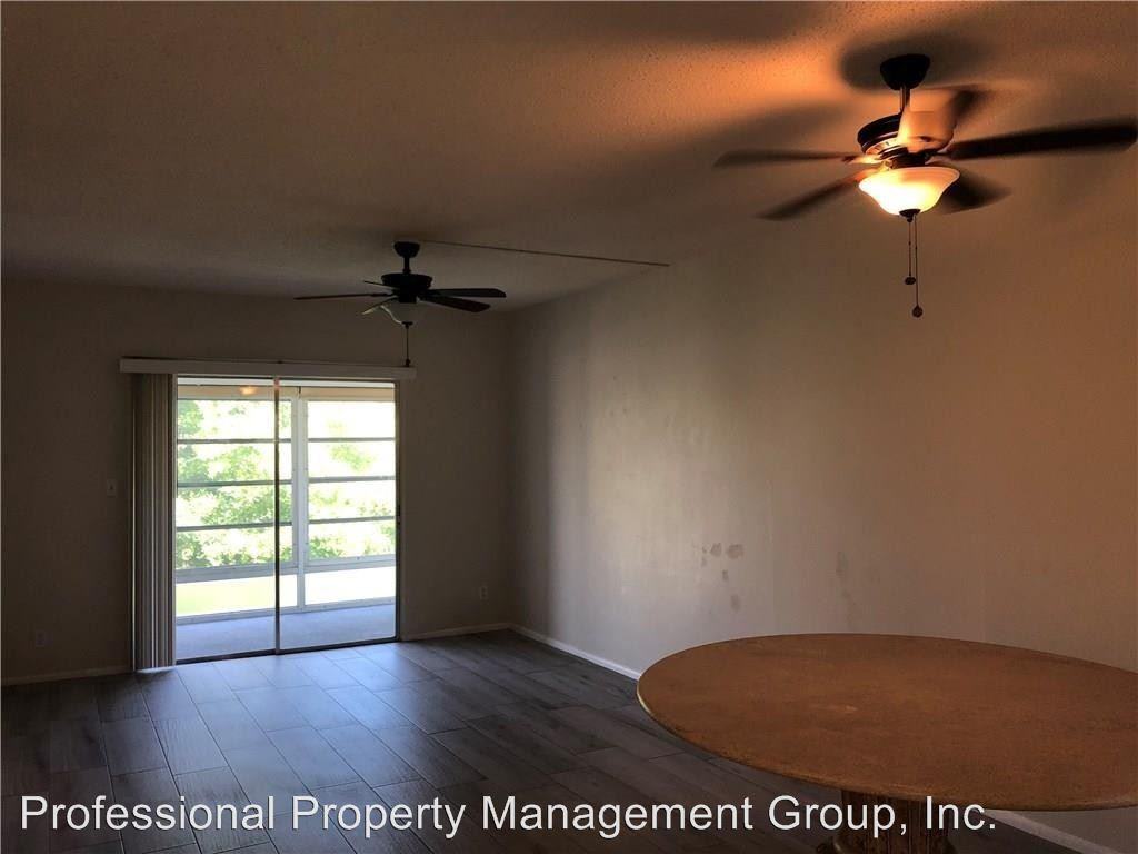 1100 Ponce De Leon - Photo 3 of 7