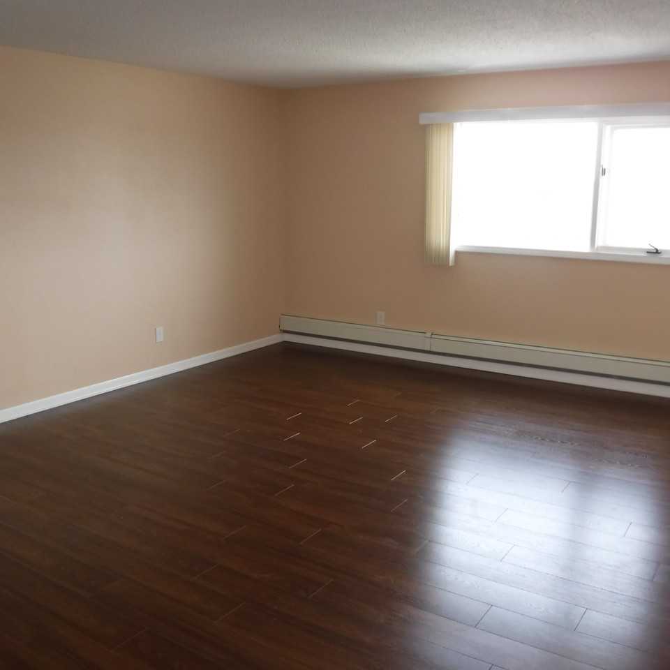 1462 W 26th Ave - Photo 2 of 21