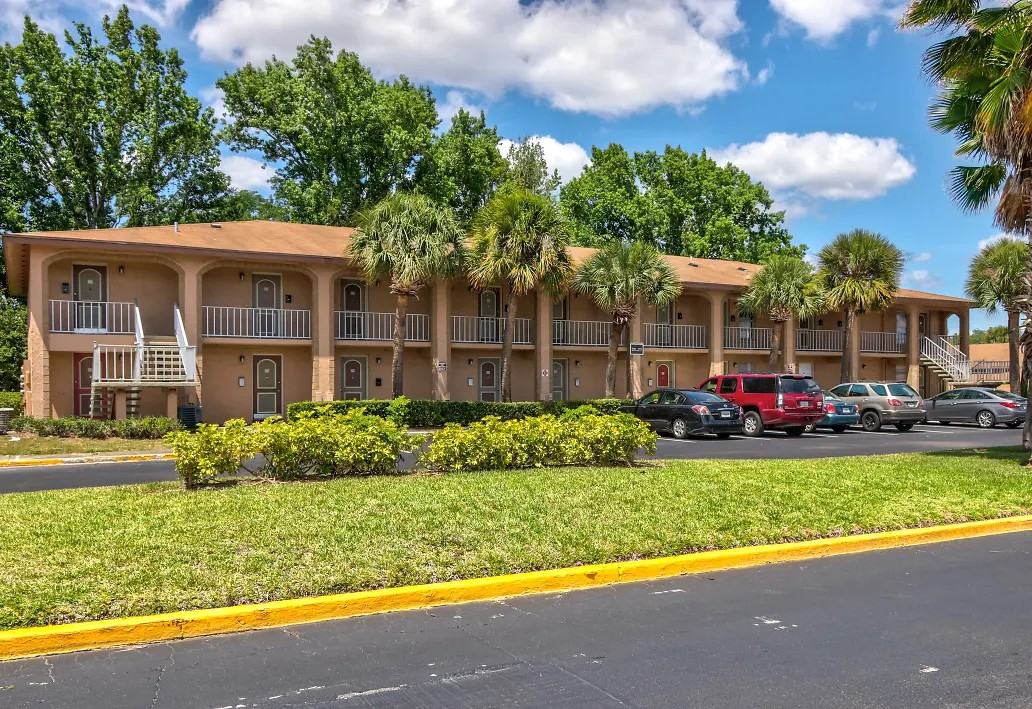 Casienna Apartment Homes - Photo 6 of 22