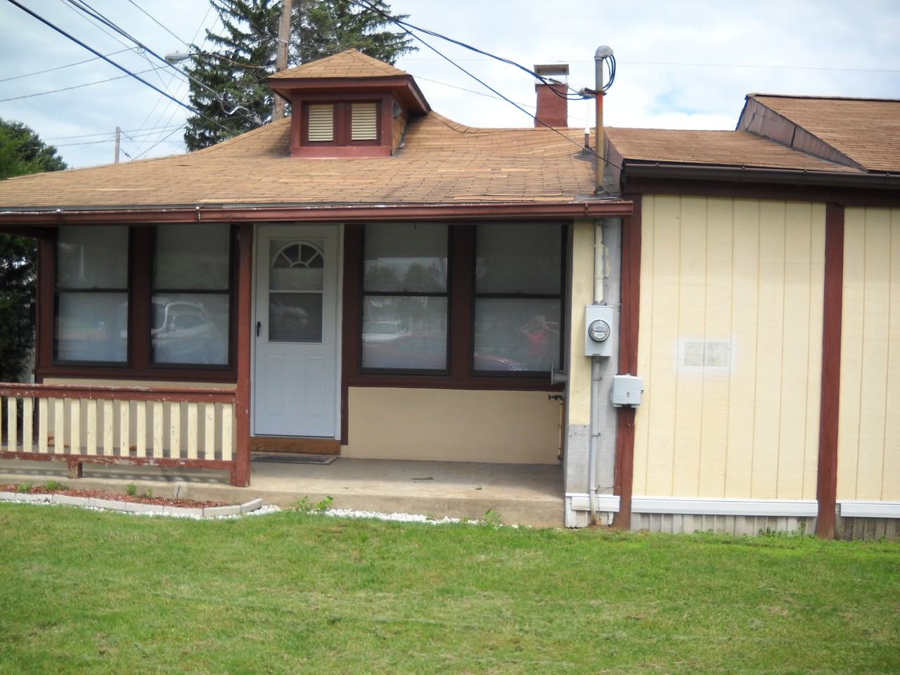 1832 Portland Ave - Photo 2 of 12