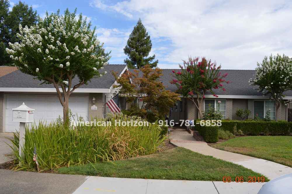 2104 Van Ness Dr - Photo 2 of 36