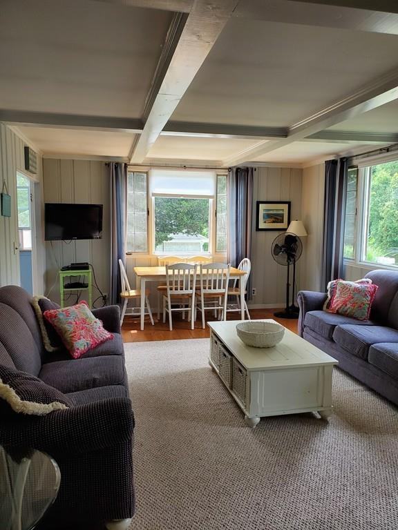 19 Priscilla Ave - Photo 3 of 14