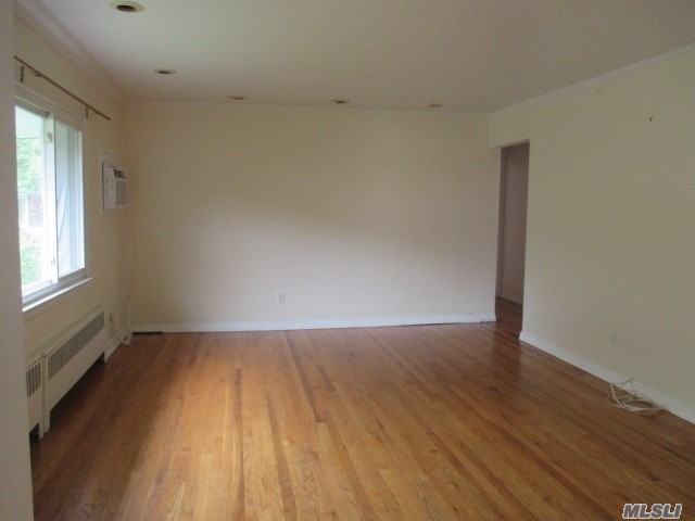 12 Berkshire Rd - Photo 2 of 8