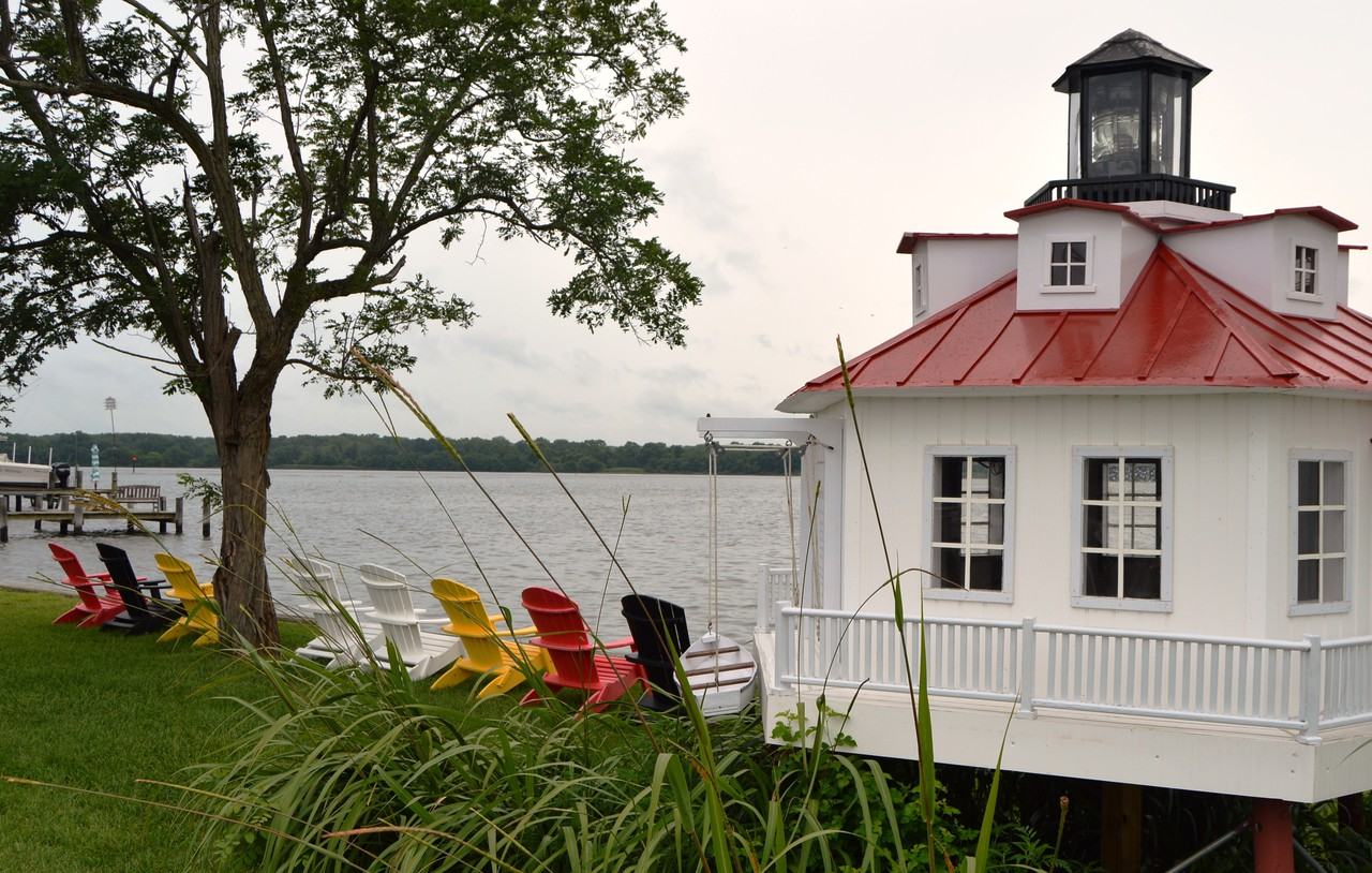 1623 Chesapeake Lane - Photo 2 of 14