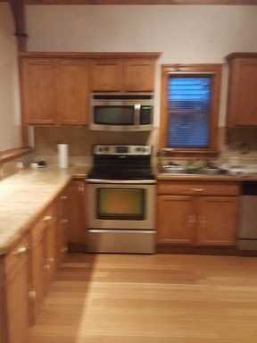 2205 Venable Street - Photo 3 of 11