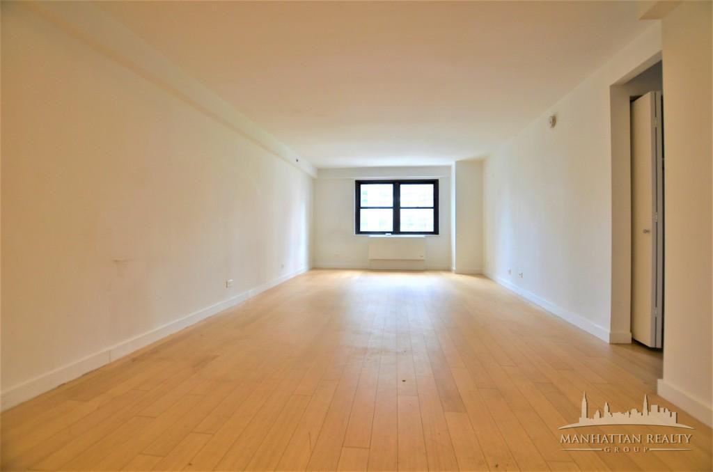 E 39th St #14G - Photo 3 of 19