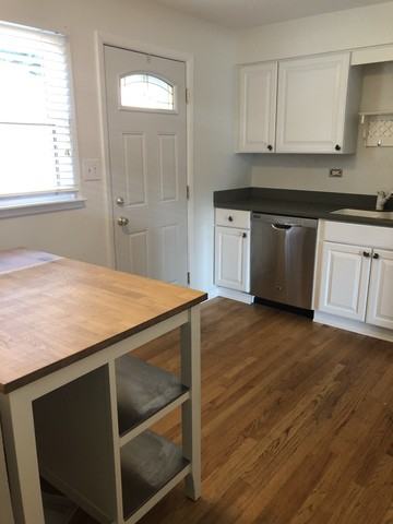 1208 Hillgrove - Photo 3 of 15