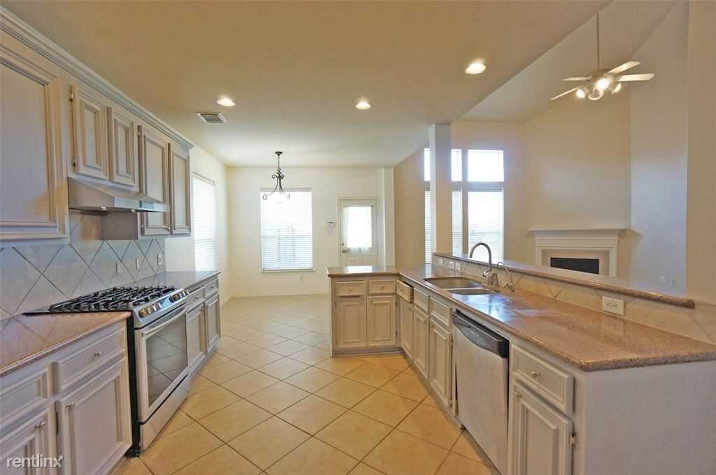 4618 Camden Brook Ln - Photo 2 of 6