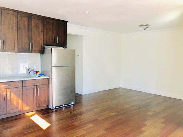 Sutherland Ave - Photo 4 of 6