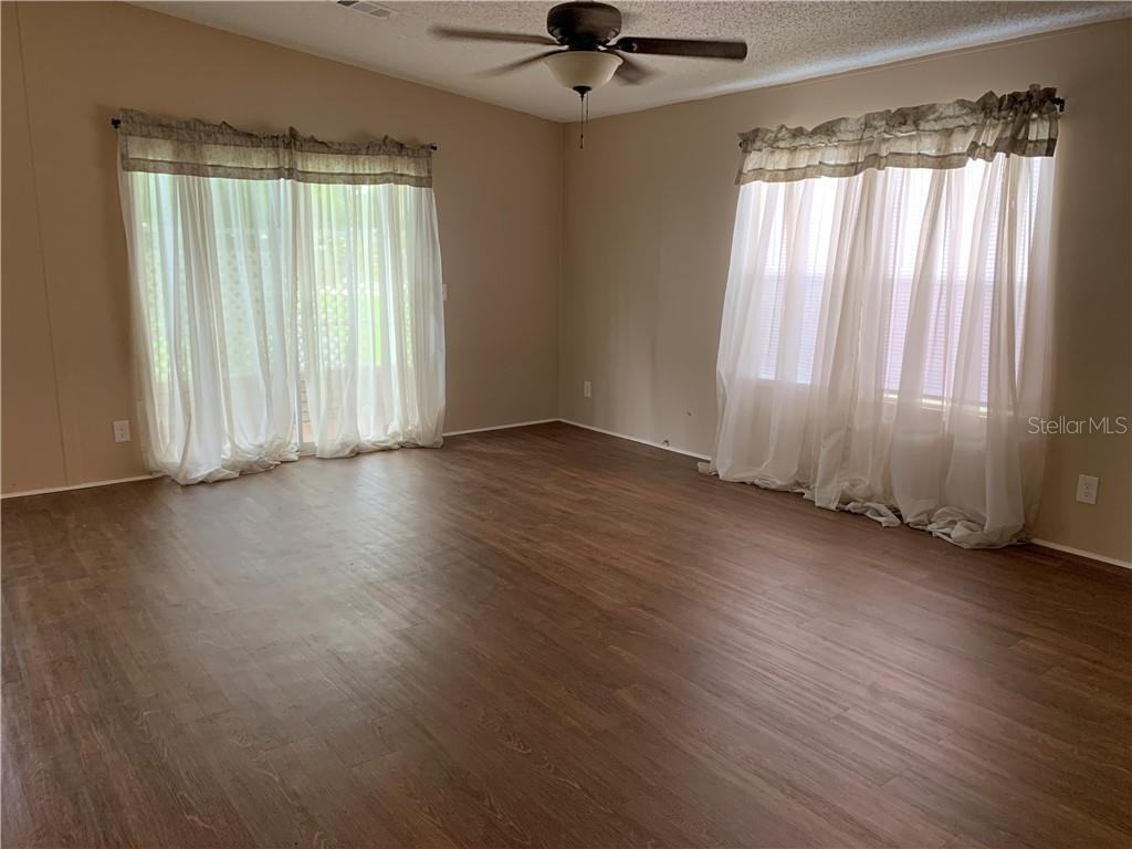 36053 Zinnia Ave. - Photo 2 of 9
