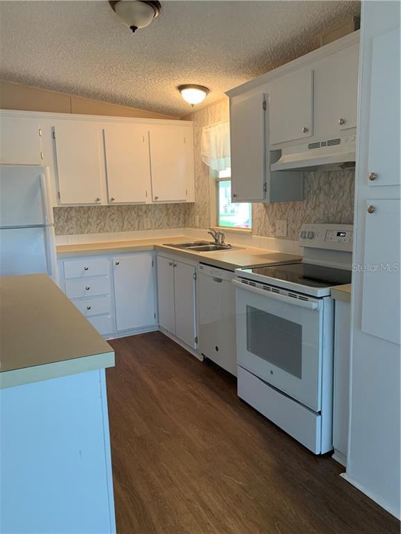 36053 Zinnia Ave. - Photo 3 of 9