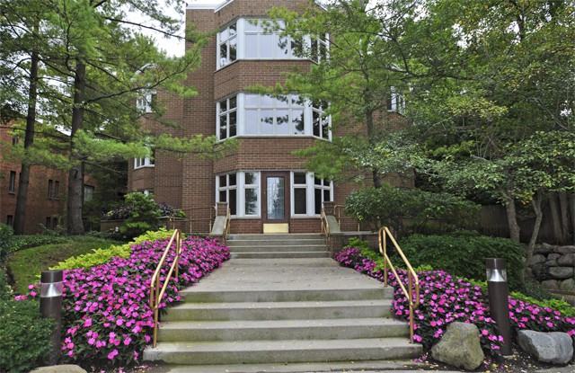 85 E Laurel Ave #1C