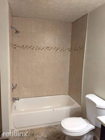 7 Crosswood Court - Photo 2 of 7