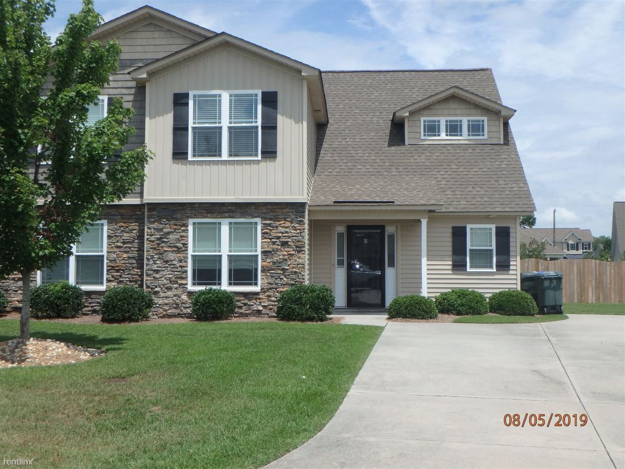 2206 Sweet Bay Dr - Photo 2 of 12