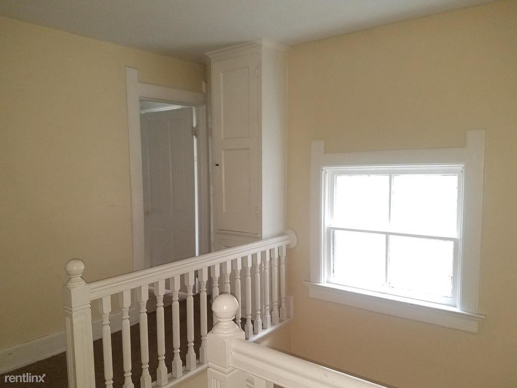 1900 N Oakland Avenue - Photo 2 of 19