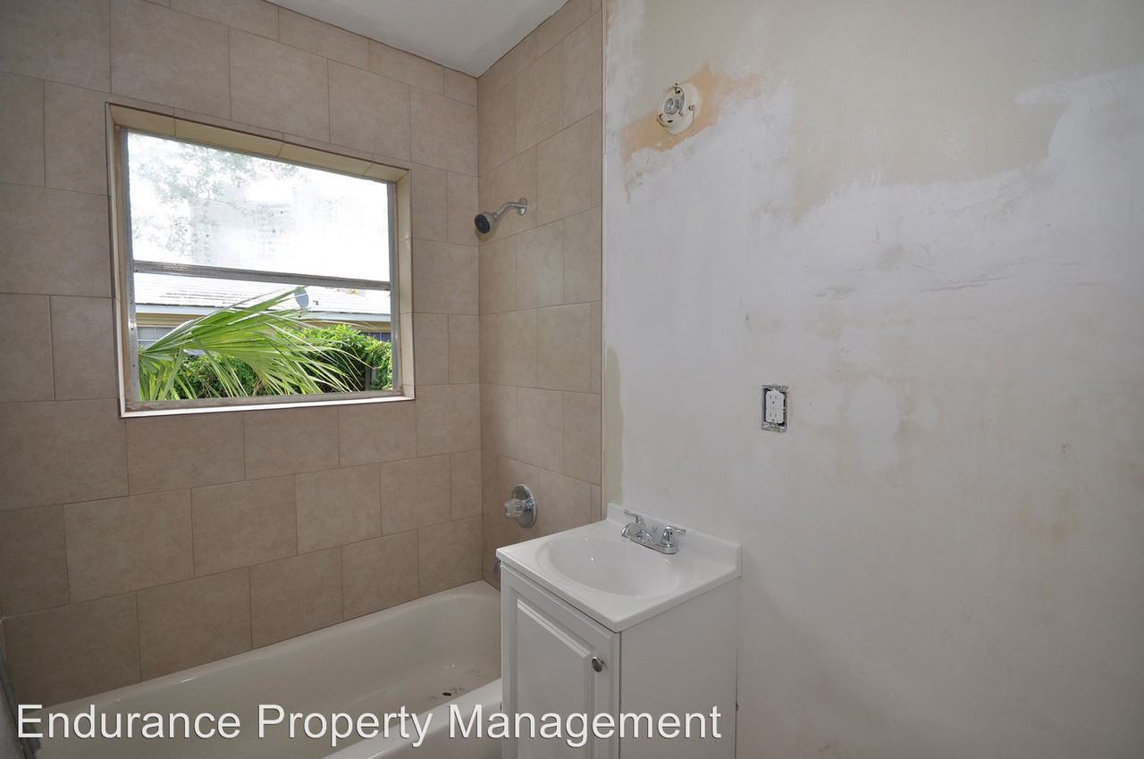 5208 Spruce Ave - Photo 2 of 8