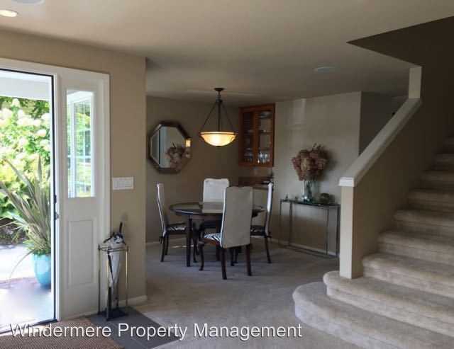 639 Madison Avenue North - Photo 2 of 17