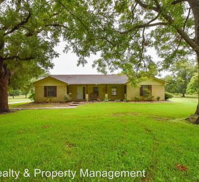 311 Wagon Wheel Trail Angleton Tx 77515 4 Bedroom House
