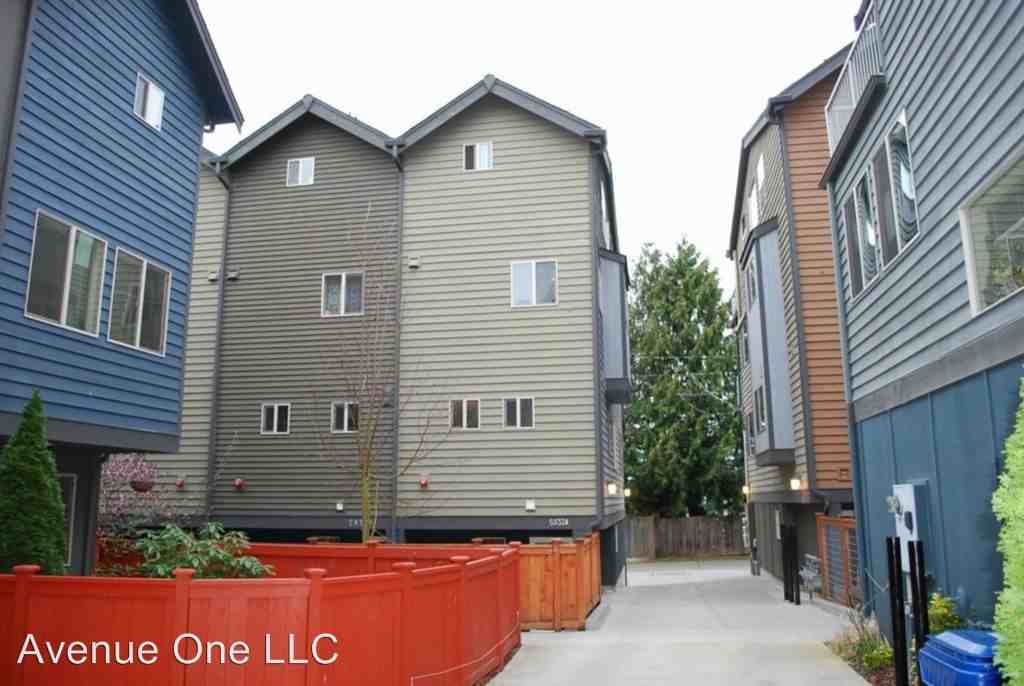 5933 California Ave Sw #A - Photo 2 of 24