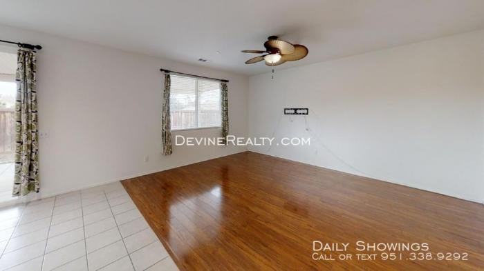 1487 Belle St. - Photo 3 of 22