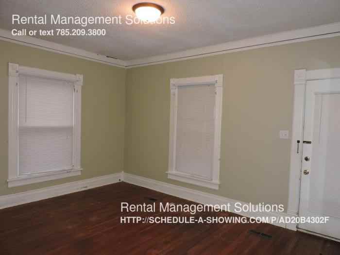 1354 Sw Mulvane - Photo 3 of 13