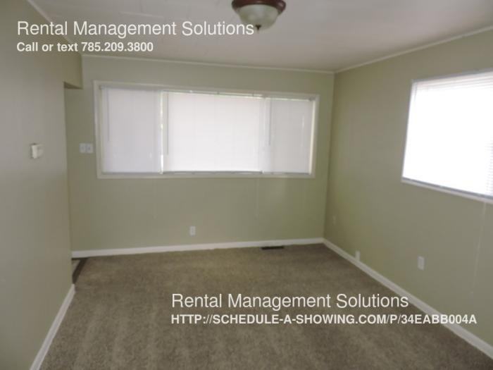 502 Ne Forest - Photo 3 of 7