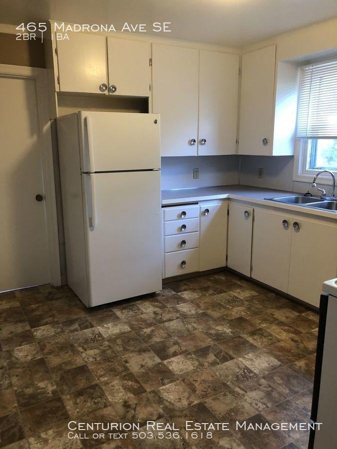 465 Madrona Ave Se - Photo 3 of 18