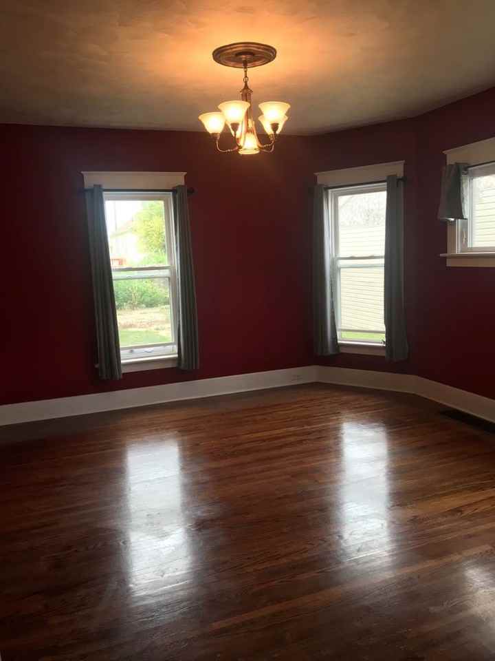 714 West 22nd St - Photo 3 of 14