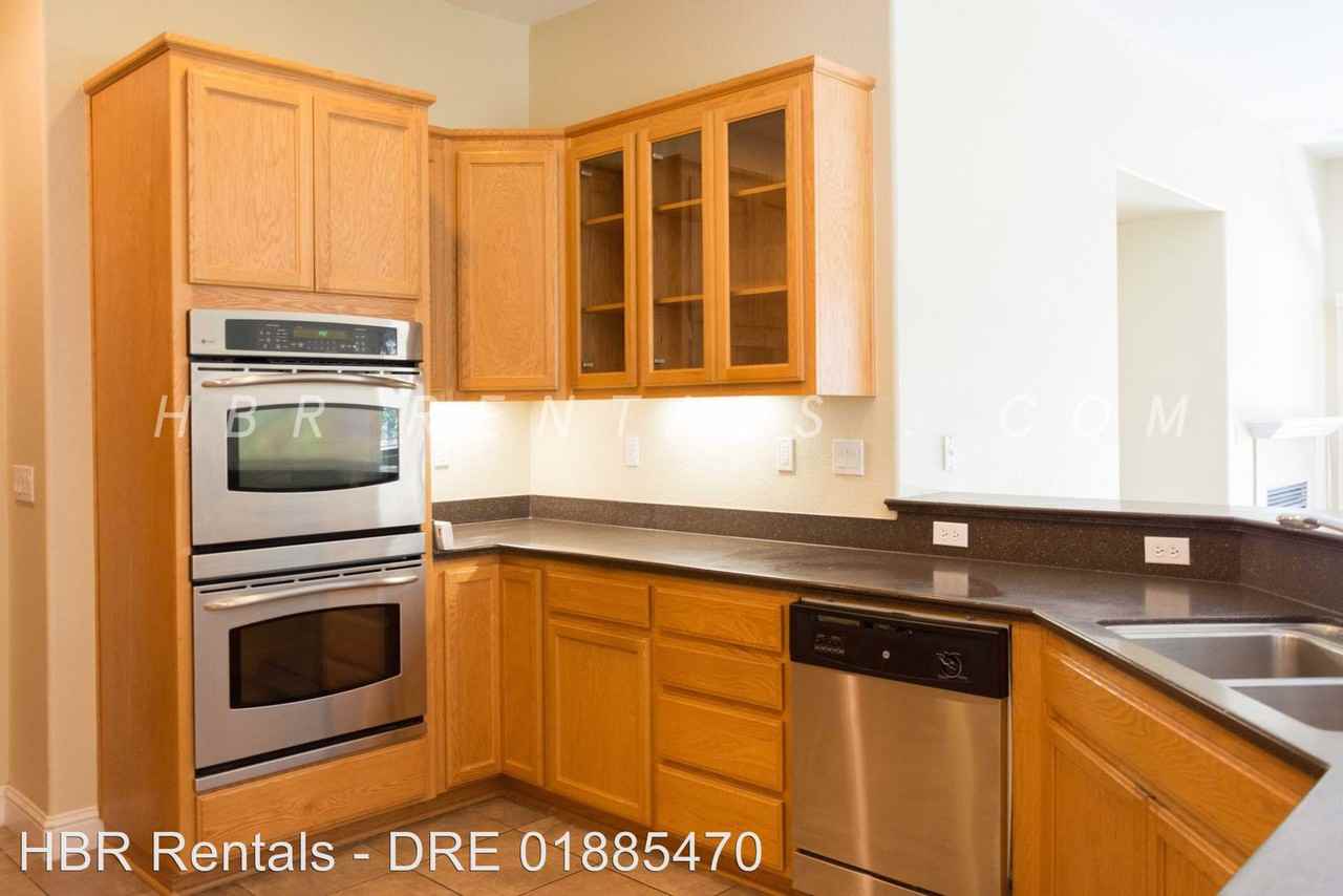 1713 Saint Emillion Court - Photo 3 of 35