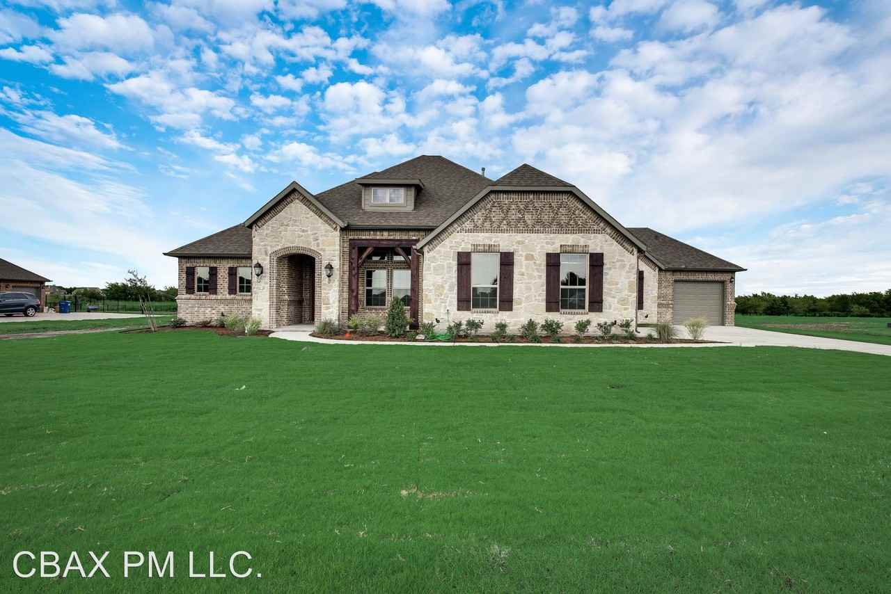 15088 Layden Farms - Photo 3 of 18