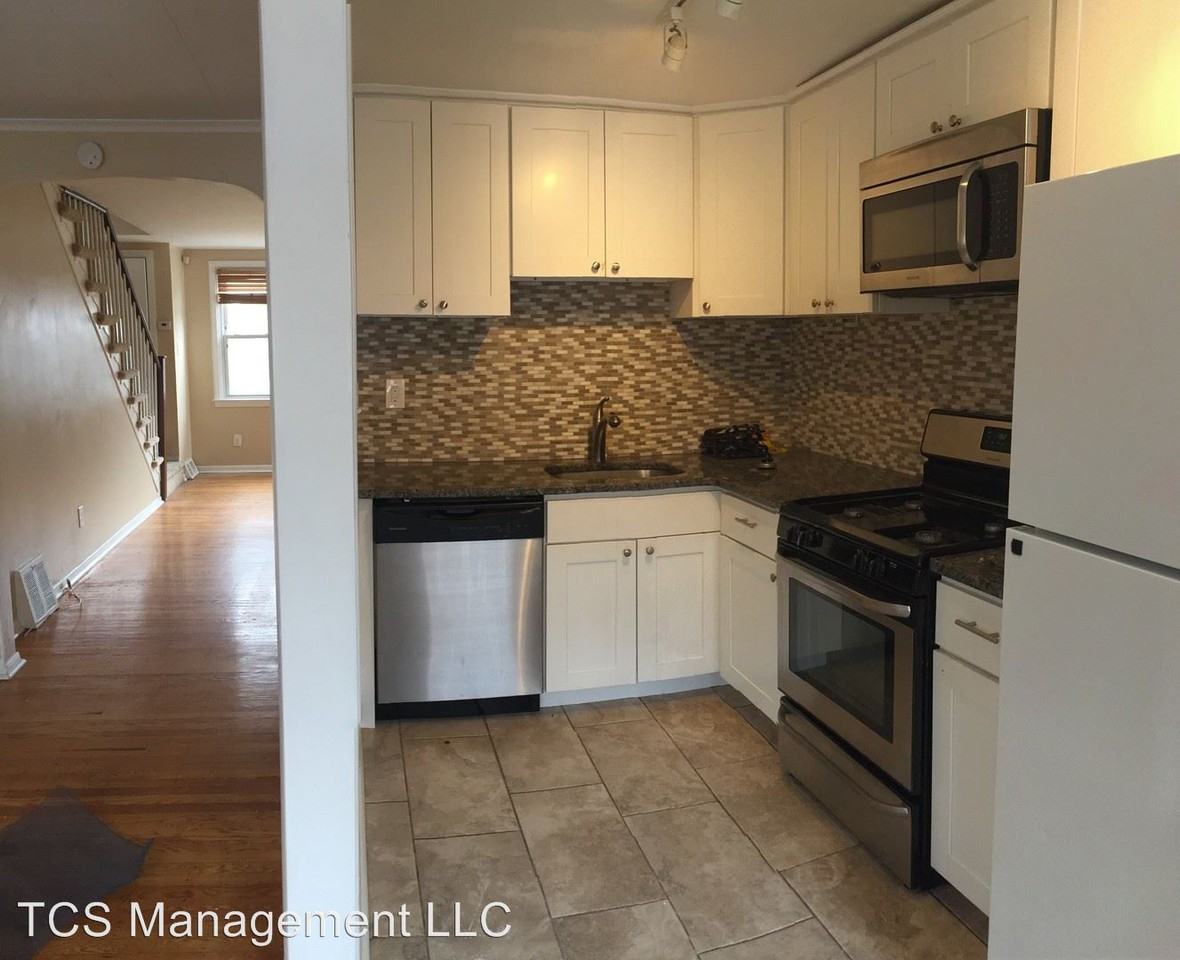 225 West Washington Ave