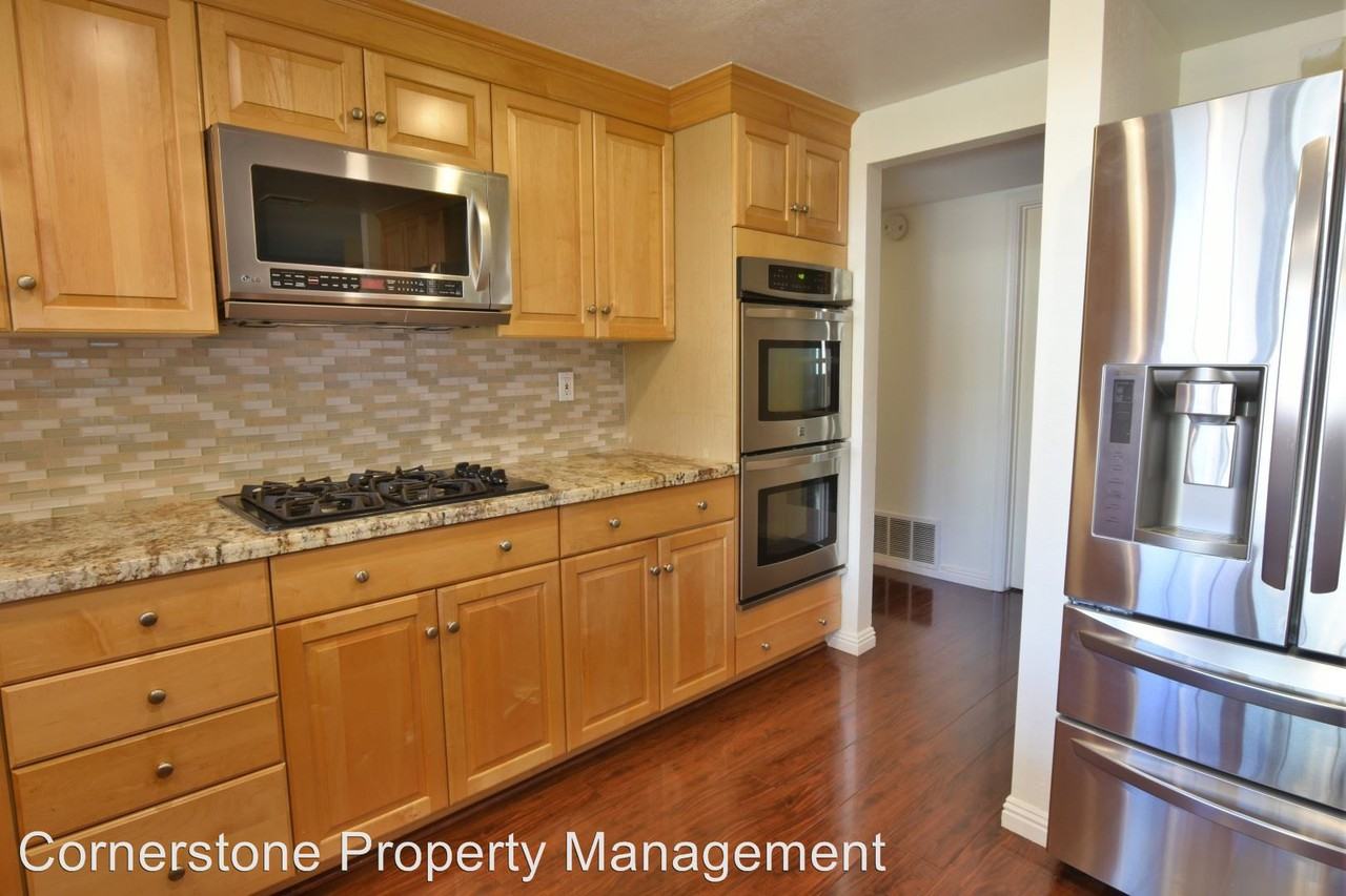 4138 Cranford Circle - Photo 3 of 21