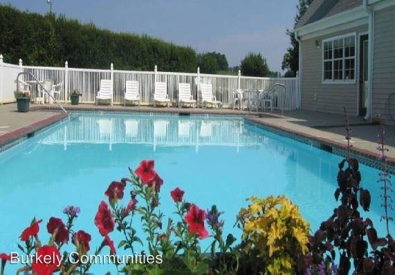 3819 Wayfarer Dr. Greensboro Nc - Photo 2 of 6