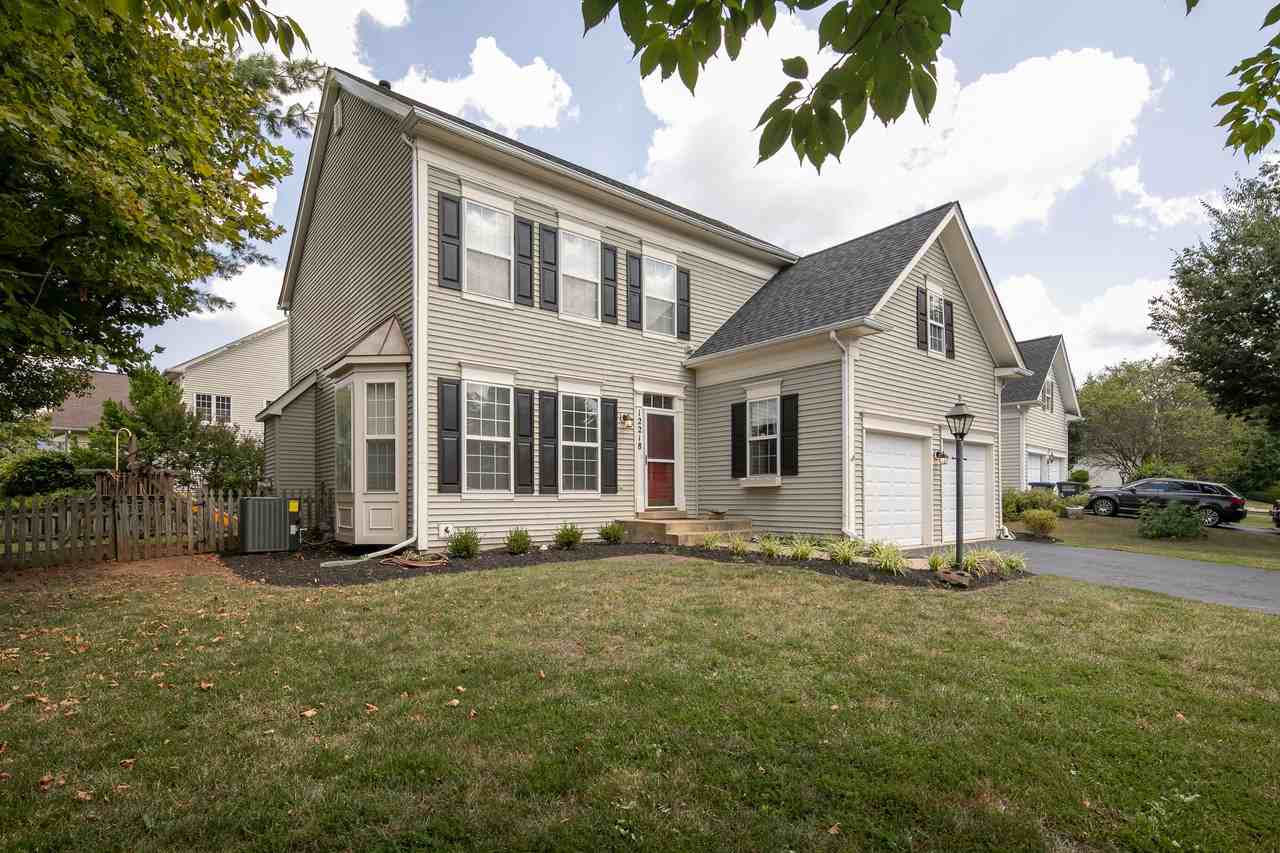 12218 Bolter Lane - Photo 3 of 39